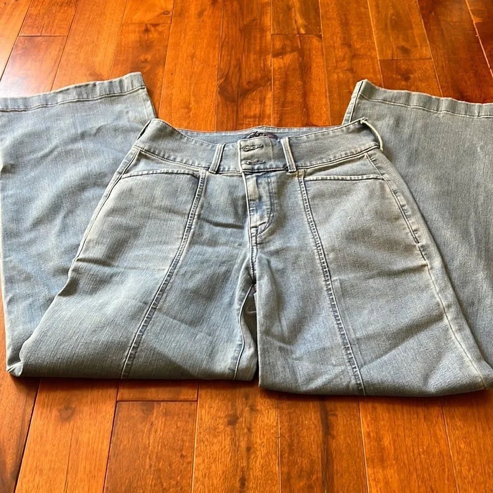 Issac Mizrahi Lives Light Blue Washed Denim Jeans